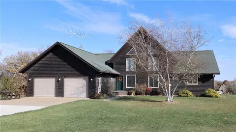 1208 County Highway S71 Hwy, Knoxville, IA 50138