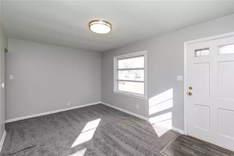 1130 Mason Ave, Des Moines, IA 50315