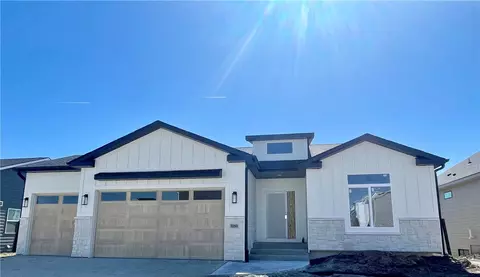 1080 Harrington Way, Waukee, IA 50263