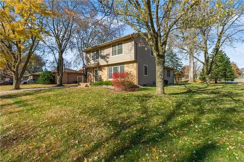 530 NE 9th St, Ankeny, IA 50021