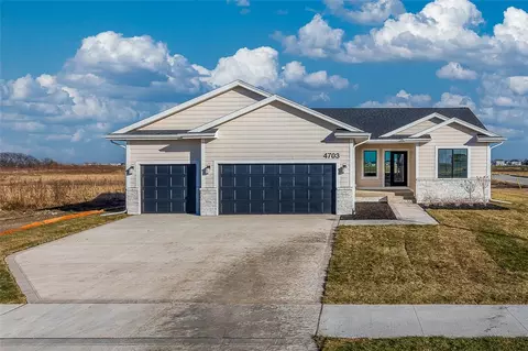 4703 178th St, Waukee, IA 50263