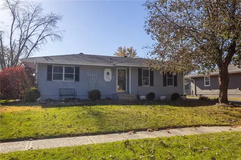 140 Christopher Ave, Waukee, IA 50263