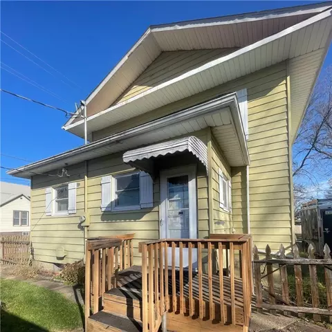405 S 2nd St, Albia, IA 52531
