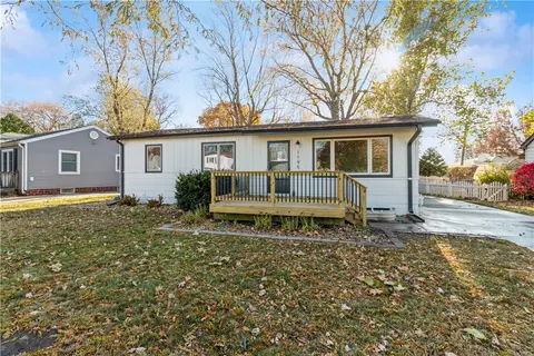 1195 SW Fehn Dr, Ankeny, IA 50023