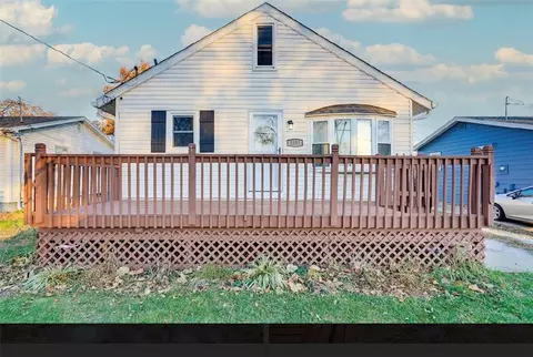 2319 E 38th Ct, Des Moines, IA 50317