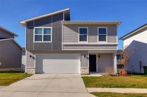 1416 NE Cedarwood Dr, Grimes, IA 50111