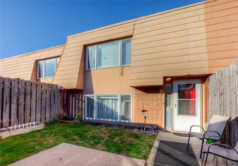 6750 School St #1014, Windsor Heights, IA 50324
