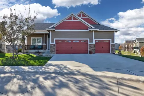 502 NE Brookridge Cir, Waukee, IA 50263