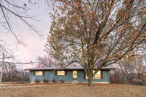 49124 177th Trl, Chariton, IA 50049