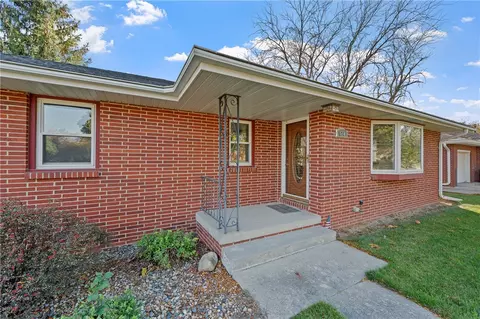 510 Pennsylvania St, Carlisle, IA 50047