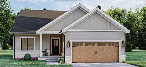 4236 NW 181st St, Clive, IA 50325