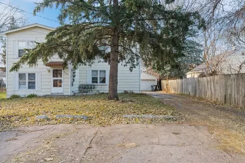4260 NE 10th St, Des Moines, IA 50313