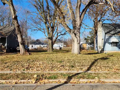 0000 Cleveland Ave, Des Moines, IA 50317