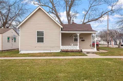 502 3rd St, Perry, IA 50220 photo 1