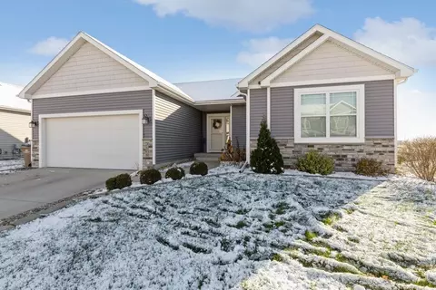 3509 Hawthorn Dr SW, Bondurant, IA 50035