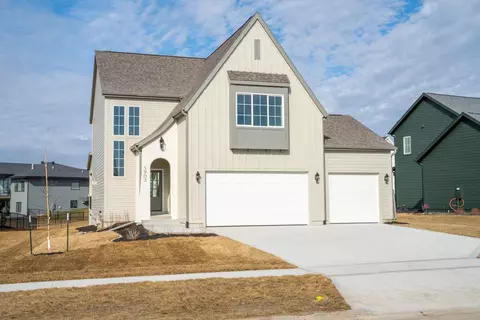 5903 NE Oak Dr, Ankeny, IA 50021