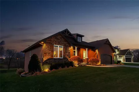 4212 SW 33rd St, Des Moines, IA 50321
