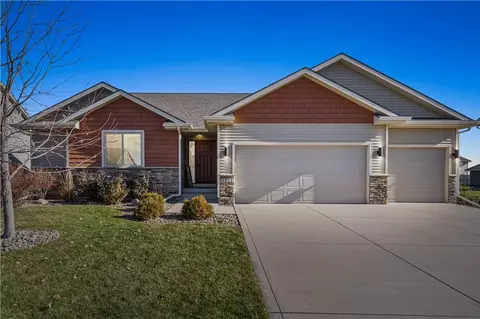 1511 NW Ridge Rd, Ankeny, IA 50023