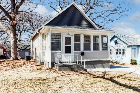 1536 32nd St, Des Moines, IA 50311