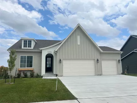 2812 NW 27th St, Ankeny, IA 50023
