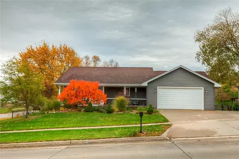 101 W Orchard Ave, Indianola, IA 50125