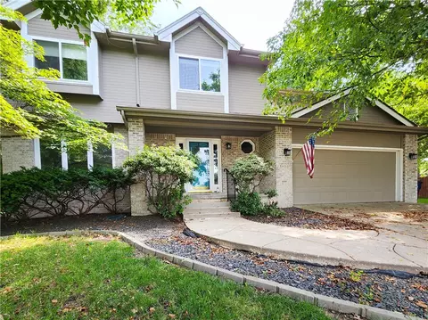 3900 98th St, Urbandale, IA 50322