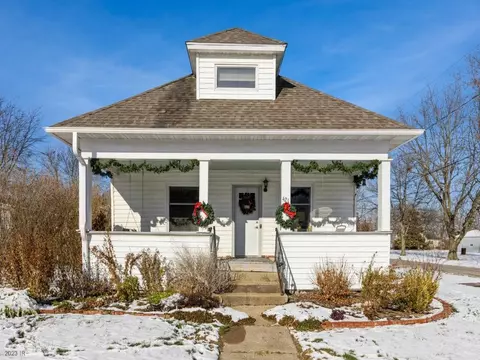 421 Spring St, Humeston, IA 50123