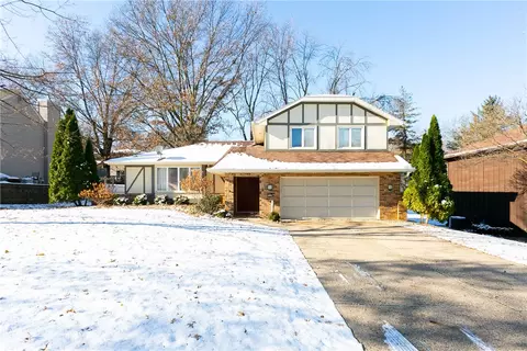 3708 SW 29th St, Des Moines, IA 50321
