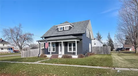 302 E State St, Baxter, IA 50028