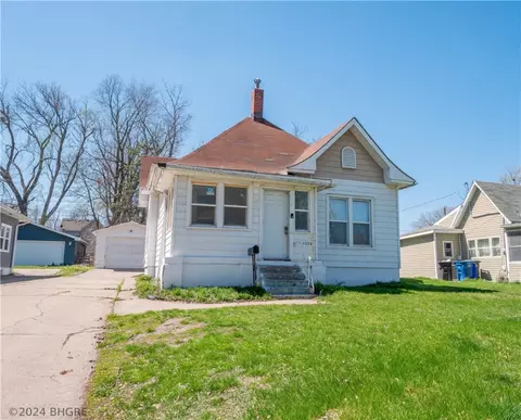 1334 York St, Des Moines, IA 50316