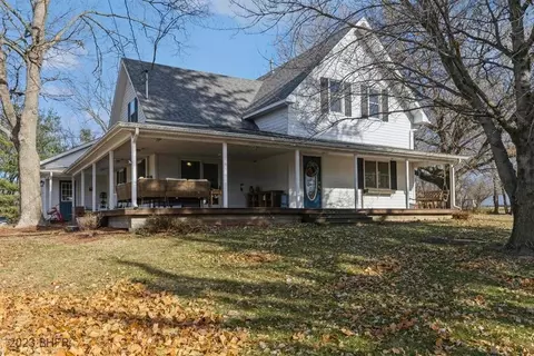 1007 Bluff St, Guthrie Center, IA 50115