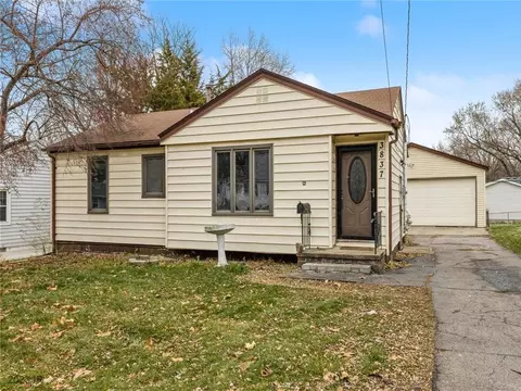3837 Amherst St, Des Moines, IA 50313