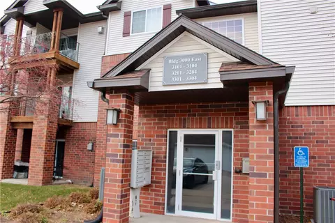 6440 Ep True Pkwy #3201, West Des Moines, IA 50266