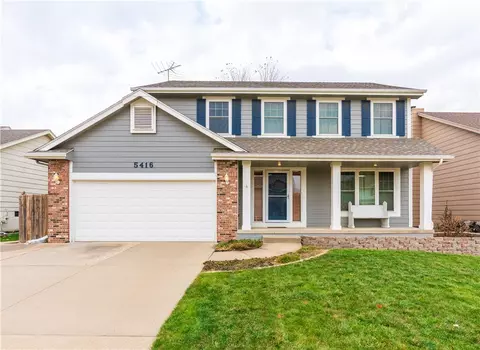 5416 NW 90th St, Johnston, IA 50131