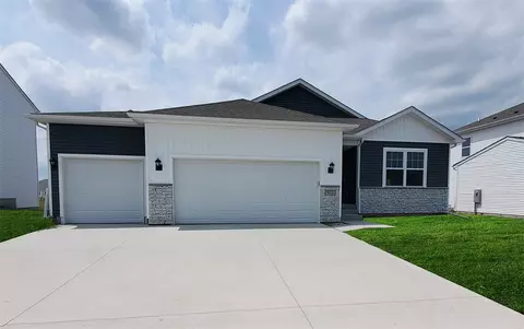 1310 NW Brandywine Ln, Waukee, IA 50263