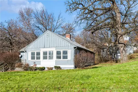 2603 Terrace Rd, Des Moines, IA 50312