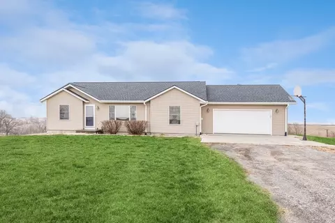 10860 Highway T14 Hwy S, Reasnor, IA 50232