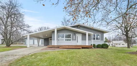 403 E Washington St, Melcher Dallas, IA 50062