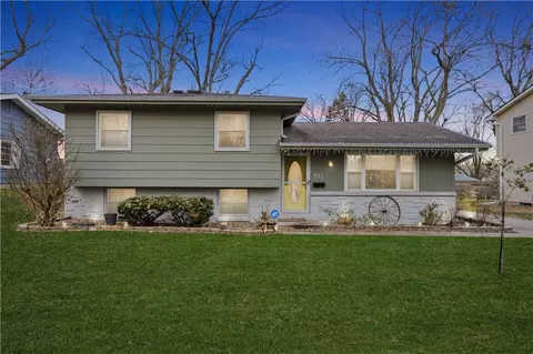 514 SW Oak Ln, Ankeny, IA 50023