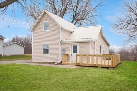 607 1st St, Lynnville, IA 50153