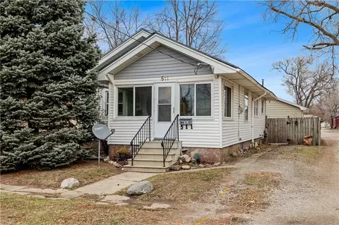 511 E 21st St, Des Moines, IA 50317