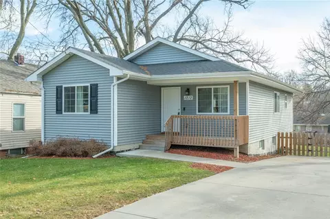 1212 Titus Ave, Des Moines, IA 50315