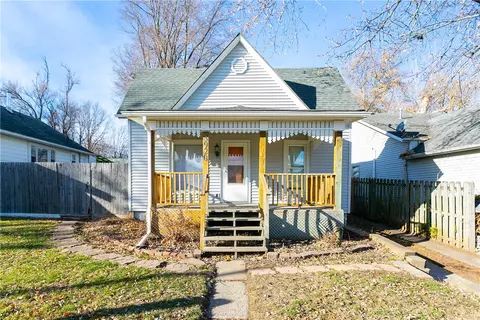 3920 7th St, Des Moines, IA 50313