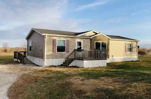 2028 Hwy 14 St, Knoxville, IA 50138