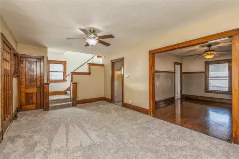 1646 Des Moines St, Des Moines, IA 50316