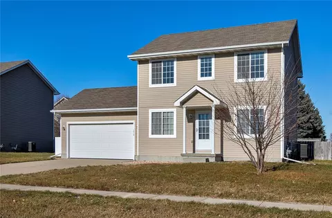 1010 51st St NE, Ankeny, IA 50021
