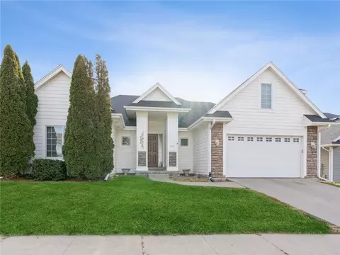 305 SW Carriage Dr, Ankeny, IA 50023