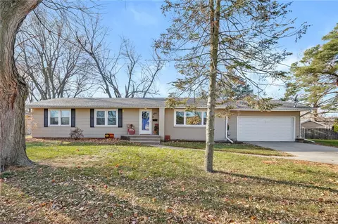 114 NW Scott St, Ankeny, IA 50023