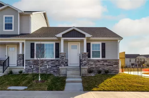 2009 S Warrior Ln, Waukee, IA 50263