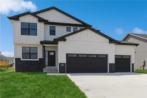505 NE 58th St, Ankeny, IA 50021